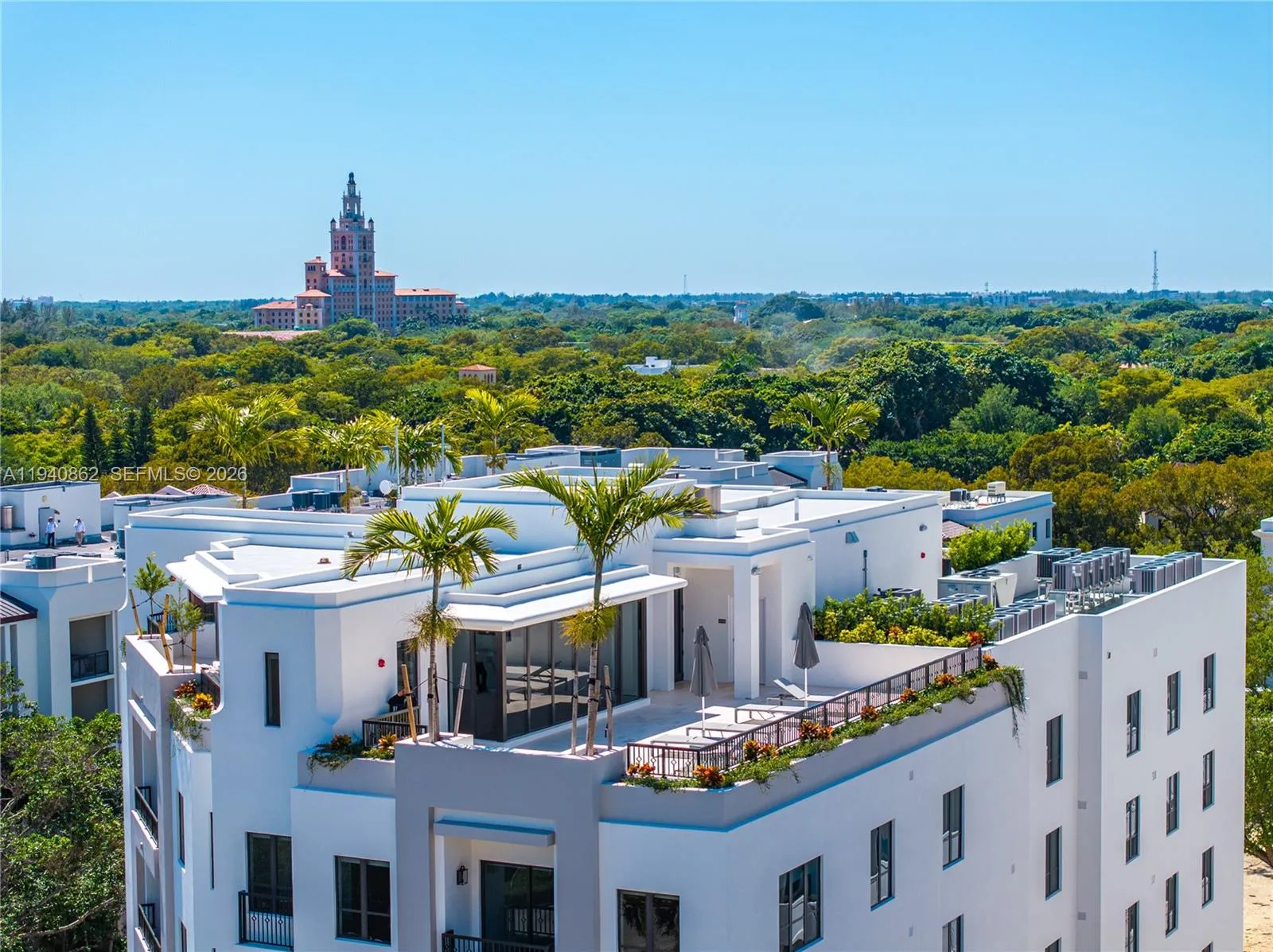 701 Valencia Ave 703, Coral Gables, Florida 33134, Coral Gables, Florida 33134, 2 Bedrooms Bedrooms, ,2 BathroomsBathrooms,Residential Lease,For Rent,701 Valencia Ave 703, Coral Gables, Florida 33134,A11940862