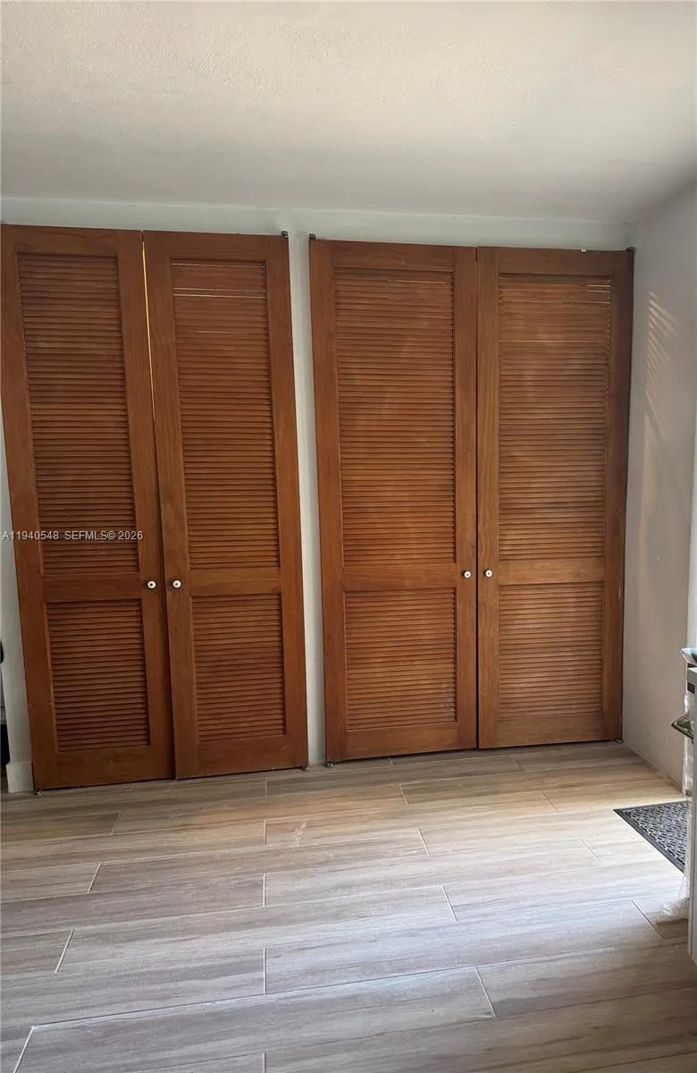 428 N Crescent Dr, Hollywood, Florida 33021, Hollywood, Florida 33021, 4 Bedrooms Bedrooms, ,2 BathroomsBathrooms,Residential,For Sale,428 N Crescent Dr, Hollywood, Florida 33021,A11940548