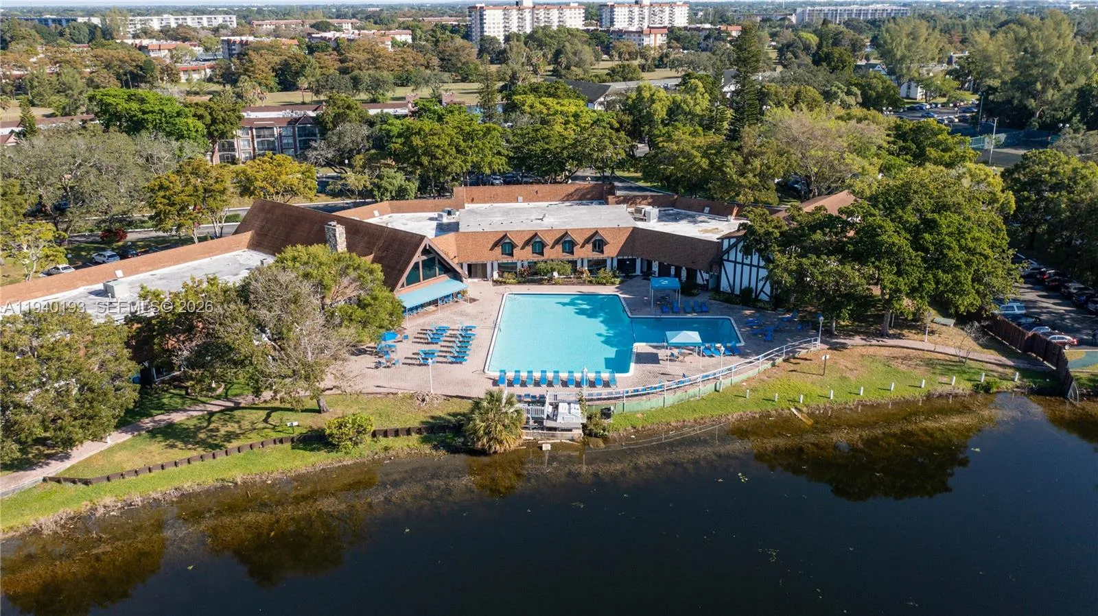 3760 Inverrary Dr 3d, Lauderhill, Florida 33319, Lauderhill, Florida 33319, 1 Bedroom Bedrooms, ,1 BathroomBathrooms,Residential Lease,For Rent,3760 Inverrary Dr 3d, Lauderhill, Florida 33319,A11940193