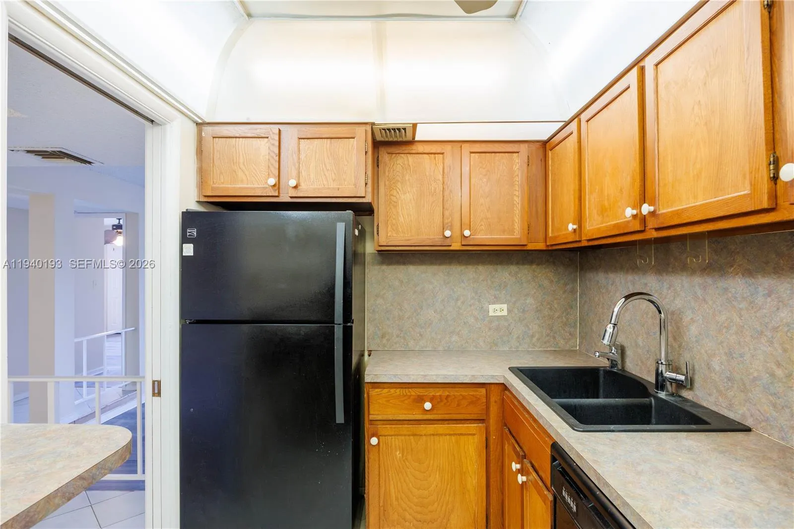 3760 Inverrary Dr 3d, Lauderhill, Florida 33319, Lauderhill, Florida 33319, 1 Bedroom Bedrooms, ,1 BathroomBathrooms,Residential Lease,For Rent,3760 Inverrary Dr 3d, Lauderhill, Florida 33319,A11940193