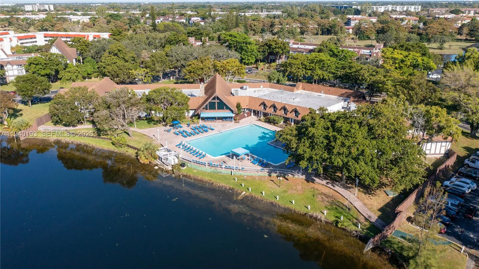 3760 Inverrary Dr 3d, Lauderhill, Florida 33319, Lauderhill, Florida 33319, 1 Bedroom Bedrooms, ,1 BathroomBathrooms,Residential Lease,For Rent,3760 Inverrary Dr 3d, Lauderhill, Florida 33319,A11940193