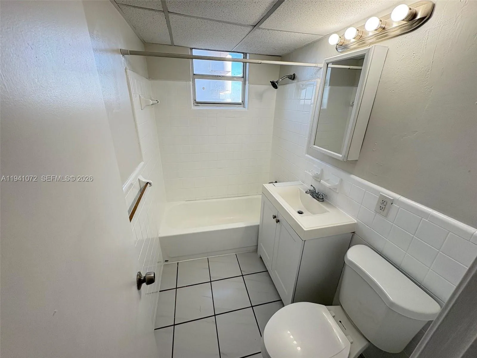 505 Ne 30th St 506, Miami, Florida 33137, Miami, Florida 33137, 2 Bedrooms Bedrooms, ,1 BathroomBathrooms,Residential Lease,For Rent,505 Ne 30th St 506, Miami, Florida 33137,A11941072