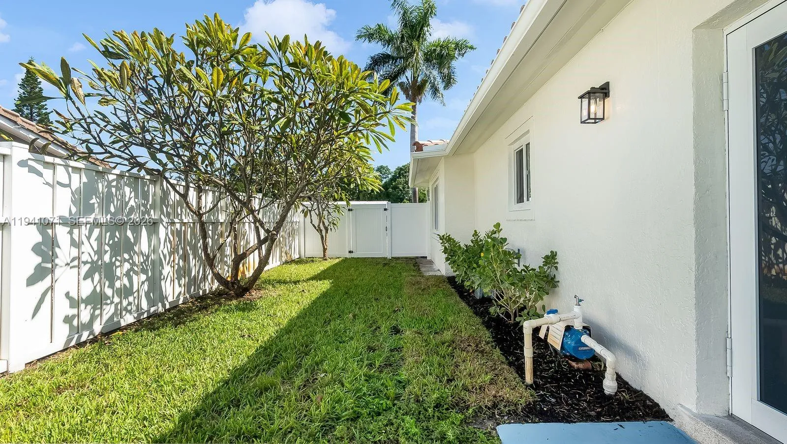 5713 Ne 17th Ter, Fort Lauderdale, Florida 33334, Fort Lauderdale, Florida 33334, 3 Bedrooms Bedrooms, ,2 BathroomsBathrooms,Residential,For Sale,5713 Ne 17th Ter, Fort Lauderdale, Florida 33334,A11941071