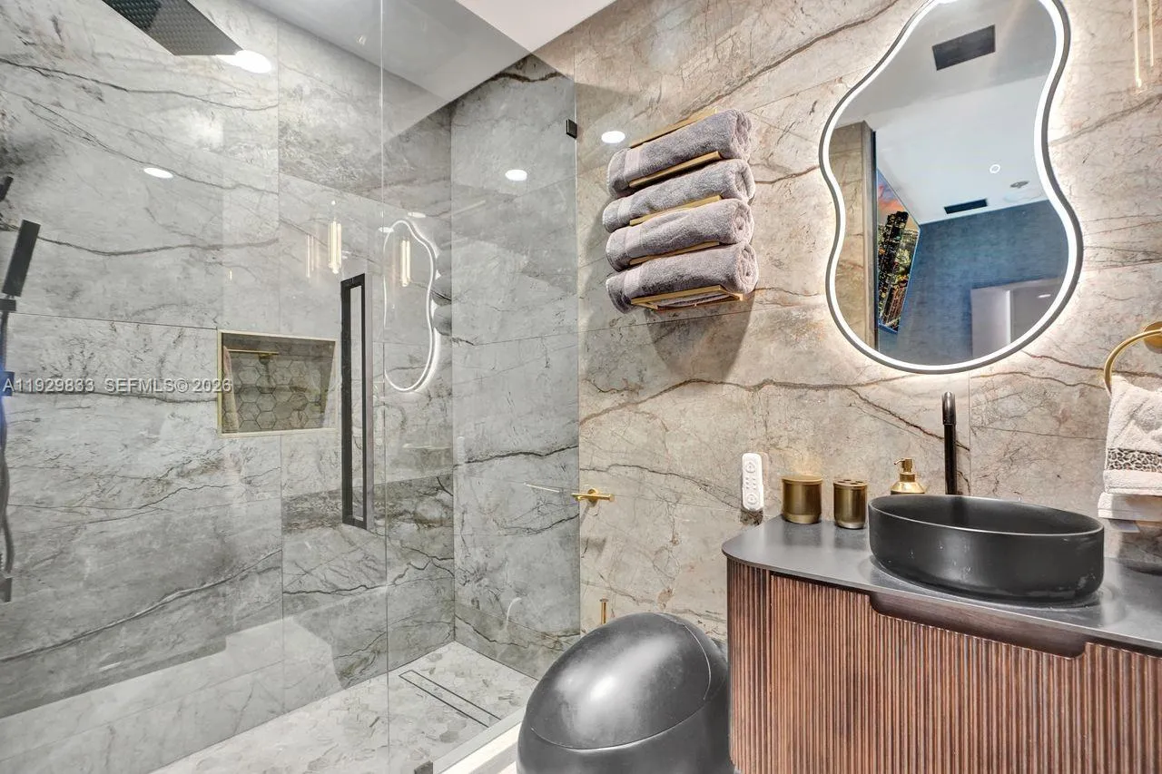 3300 Ne 188th St 210, Aventura, Florida 33180, Aventura, Florida 33180, 4 Bedrooms Bedrooms, ,5 BathroomsBathrooms,Residential,For Sale,3300 Ne 188th St 210, Aventura, Florida 33180,A11929833