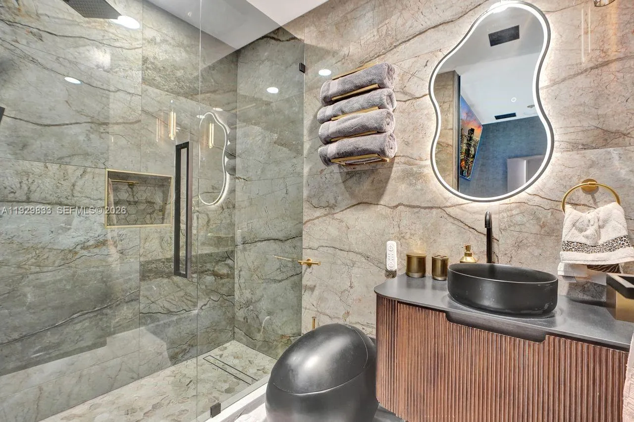 3300 Ne 188th St 210, Aventura, Florida 33180, Aventura, Florida 33180, 4 Bedrooms Bedrooms, ,5 BathroomsBathrooms,Residential,For Sale,3300 Ne 188th St 210, Aventura, Florida 33180,A11929833