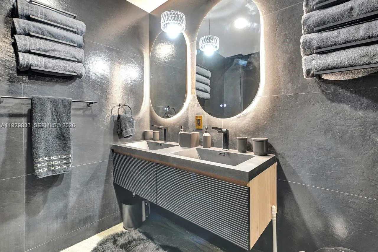 3300 Ne 188th St 210, Aventura, Florida 33180, Aventura, Florida 33180, 4 Bedrooms Bedrooms, ,5 BathroomsBathrooms,Residential,For Sale,3300 Ne 188th St 210, Aventura, Florida 33180,A11929833