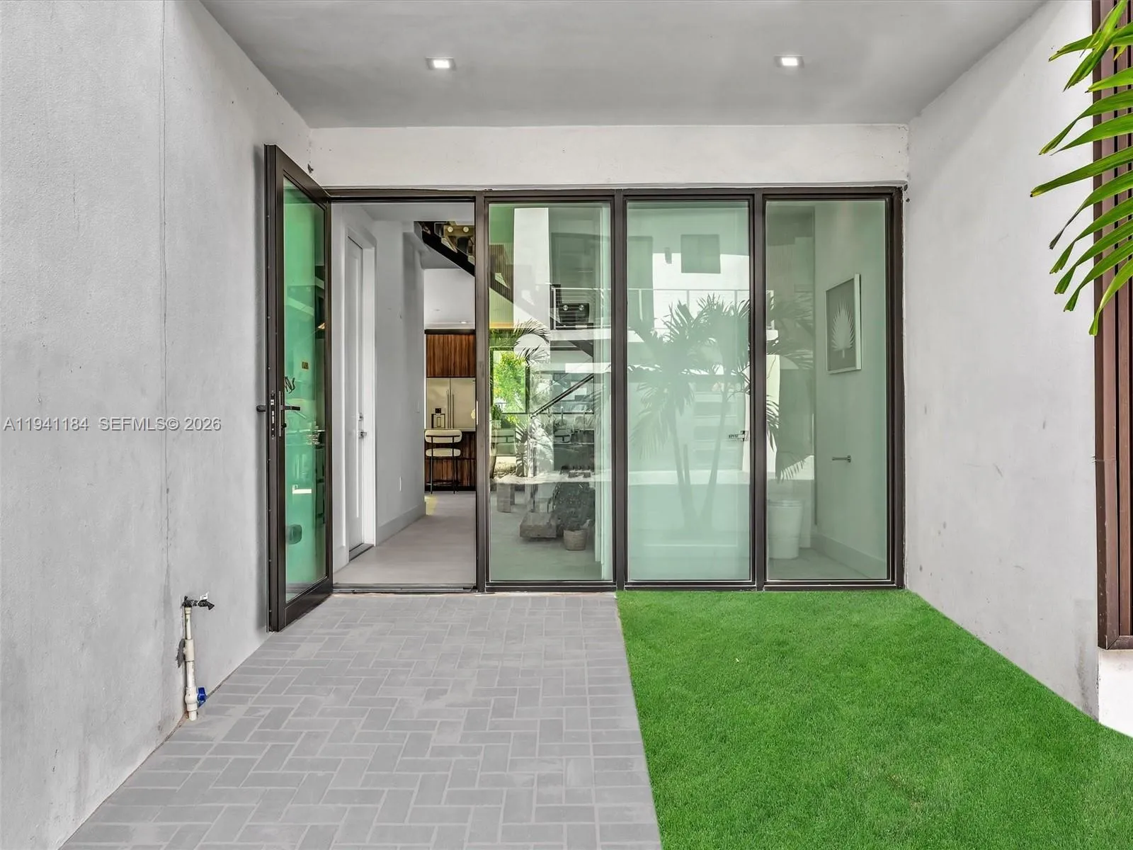 4665 Sw 32nd Ave B1, Dania Beach, Florida 33312, Dania Beach, Florida 33312, 3 Bedrooms Bedrooms, ,2 BathroomsBathrooms,Residential,For Sale,4665 Sw 32nd Ave B1, Dania Beach, Florida 33312,A11941184