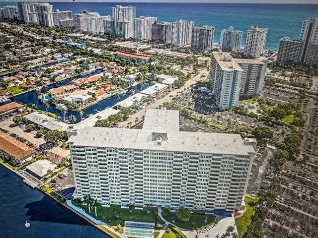 3200 Ne 36th St 321, Fort Lauderdale, Florida 3330, Fort Lauderdale, Florida 33308, 2 Bedrooms Bedrooms, ,2 BathroomsBathrooms,Residential,For Sale,3200 Ne 36th St 321, Fort Lauderdale, Florida 3330,A11940611
