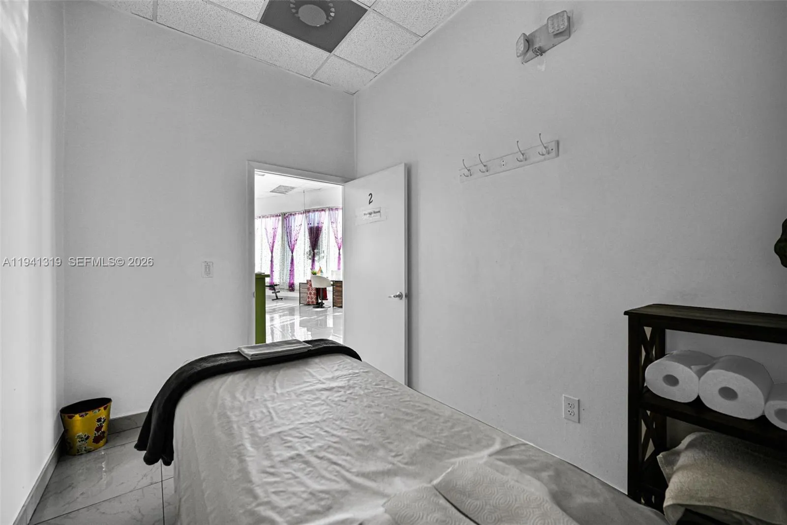 2301 Wilton Dr C5, Wilton Manors, Florida 33305, Wilton Manors, Florida 33305, ,Commercial Sale,For Sale,2301 Wilton Dr C5, Wilton Manors, Florida 33305,A11941319
