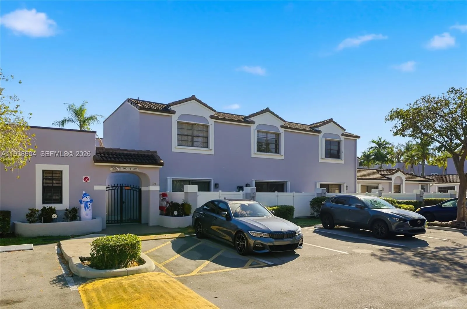 11611 Nw 11th St 11611, Pembroke Pines, Florida 33, Pembroke Pines, Florida 33026, 2 Bedrooms Bedrooms, ,2 BathroomsBathrooms,Residential,For Sale,11611 Nw 11th St 11611, Pembroke Pines, Florida 33,A11938904