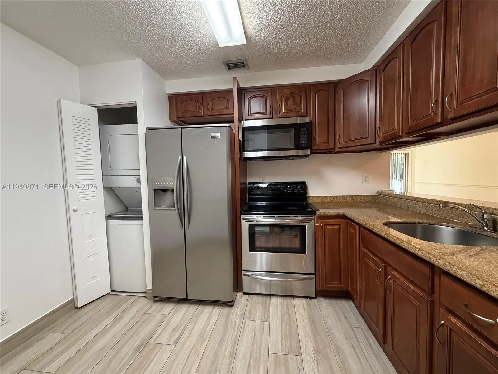 9123 Sw 138th Pl 9123, Miami, Florida 33186, Miami, Florida 33186, 2 Bedrooms Bedrooms, ,2 BathroomsBathrooms,Residential Lease,For Rent,9123 Sw 138th Pl 9123, Miami, Florida 33186,A11940871