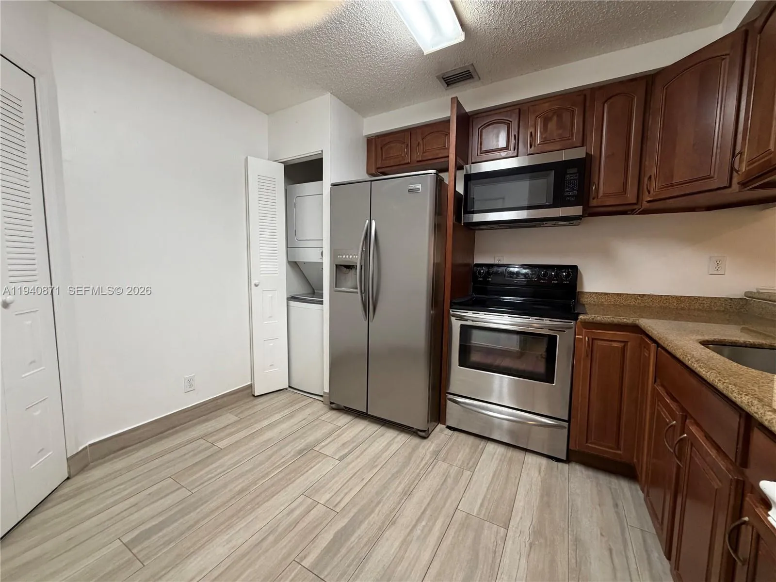 9123 Sw 138th Pl 9123, Miami, Florida 33186, Miami, Florida 33186, 2 Bedrooms Bedrooms, ,2 BathroomsBathrooms,Residential Lease,For Rent,9123 Sw 138th Pl 9123, Miami, Florida 33186,A11940871