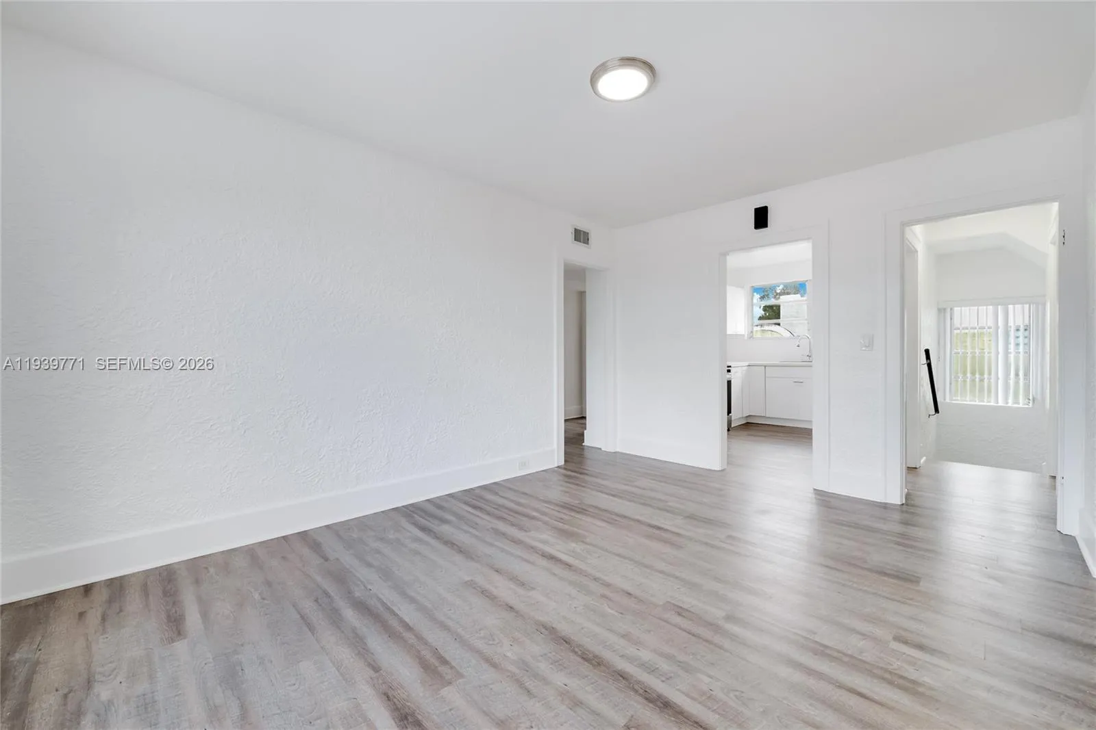 1736 Sw 9th St, Miami, Florida 33135, Miami, Florida 33135, ,Residential Income,For Sale,1736 Sw 9th St, Miami, Florida 33135,A11939771