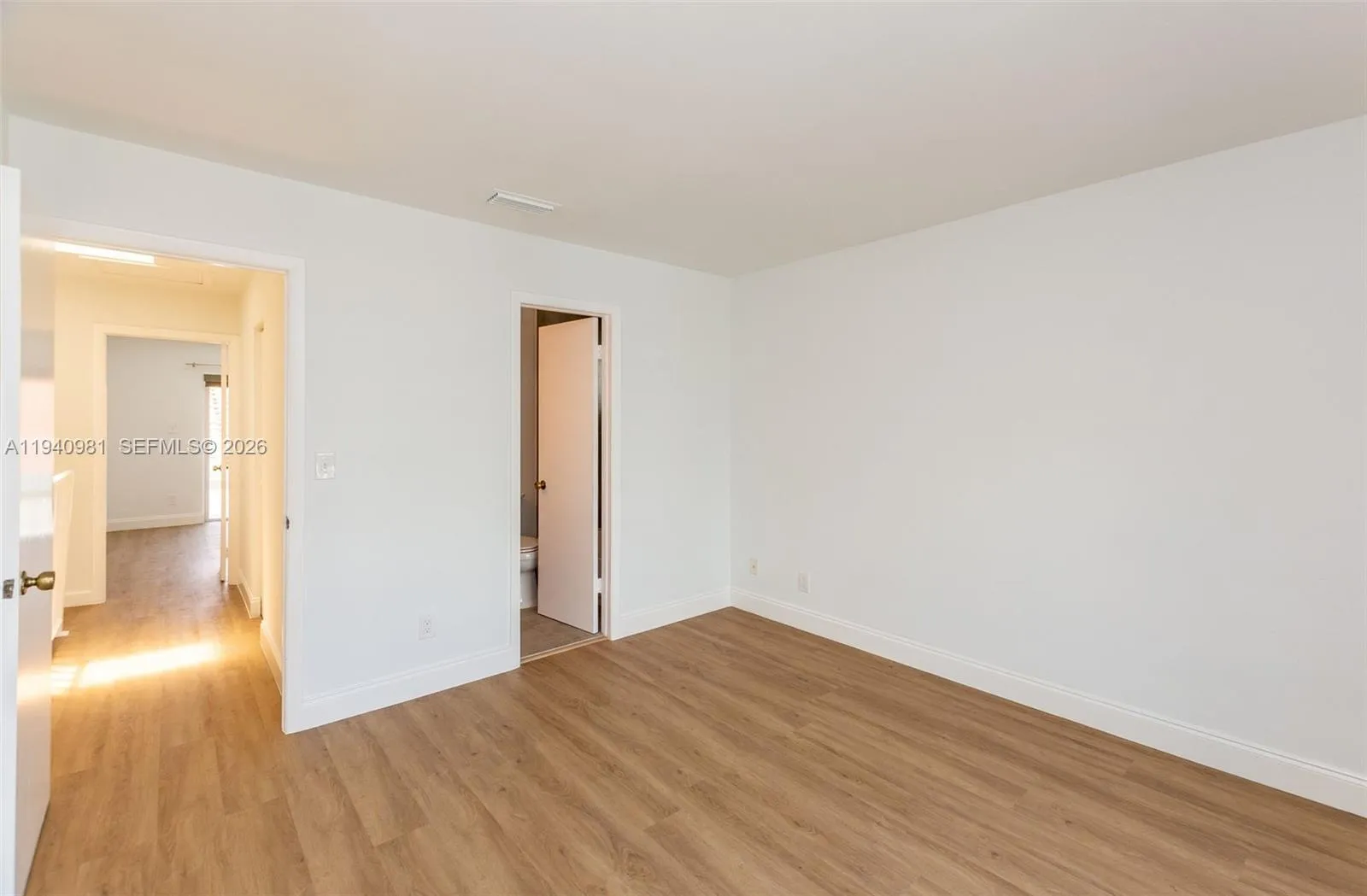 2945 Bridgeport Ave C, Miami, Florida 33133, Miami, Florida 33133, 2 Bedrooms Bedrooms, ,2 BathroomsBathrooms,Residential Lease,For Rent,2945 Bridgeport Ave C, Miami, Florida 33133,A11940981