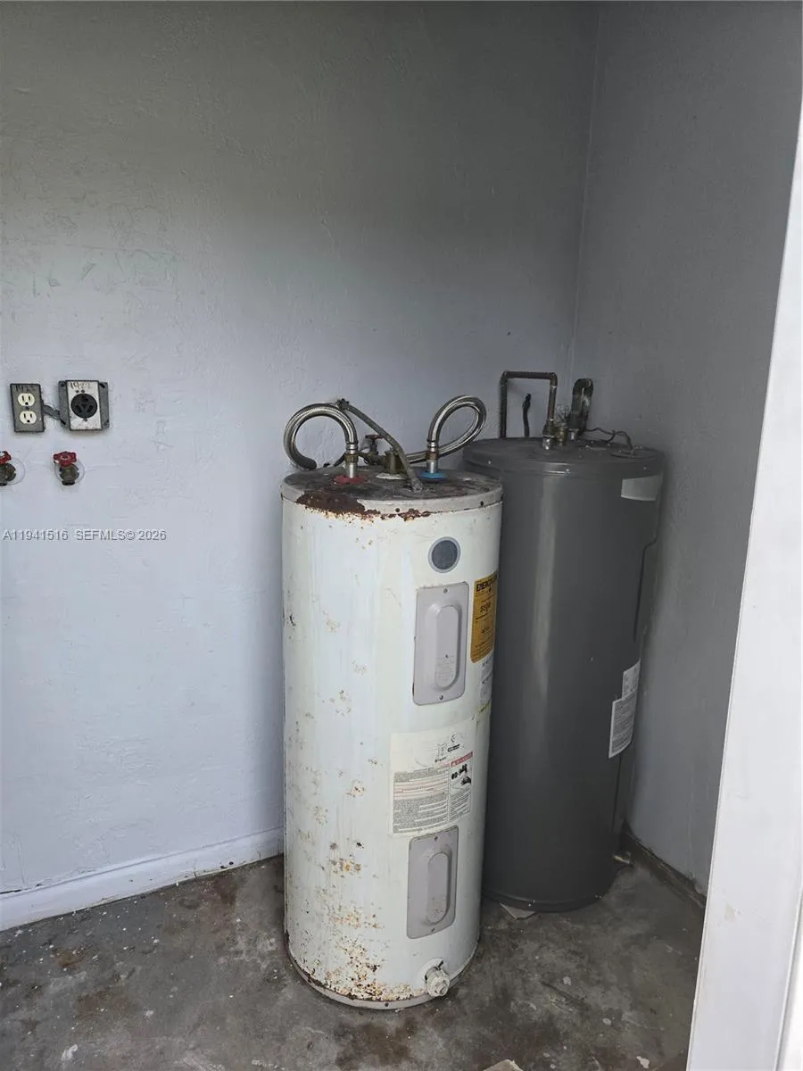 1420 Nw 111th St, Miami, Florida 33167, Miami, Florida 33167, ,Residential Income,For Sale,1420 Nw 111th St, Miami, Florida 33167,A11941516