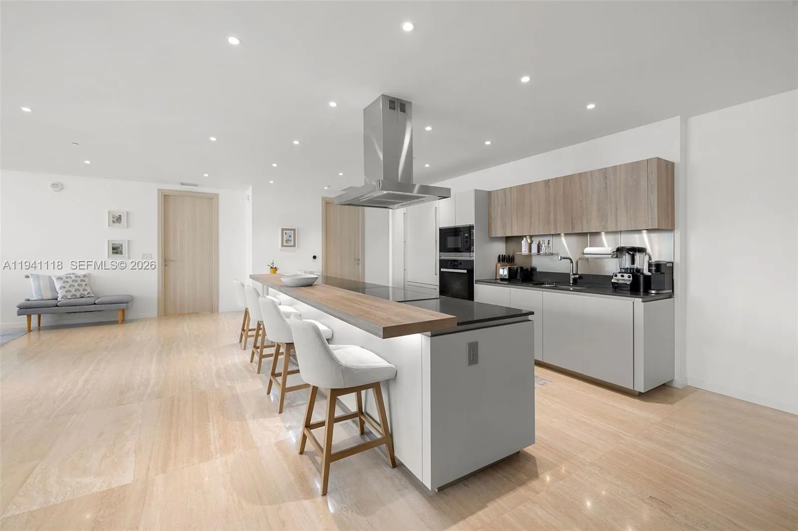 1000 Brickell Plz Ph5403, Miami, Florida 33131, Miami, Florida 33131, 2 Bedrooms Bedrooms, ,3 BathroomsBathrooms,Residential,For Sale,1000 Brickell Plz Ph5403, Miami, Florida 33131,A11941118