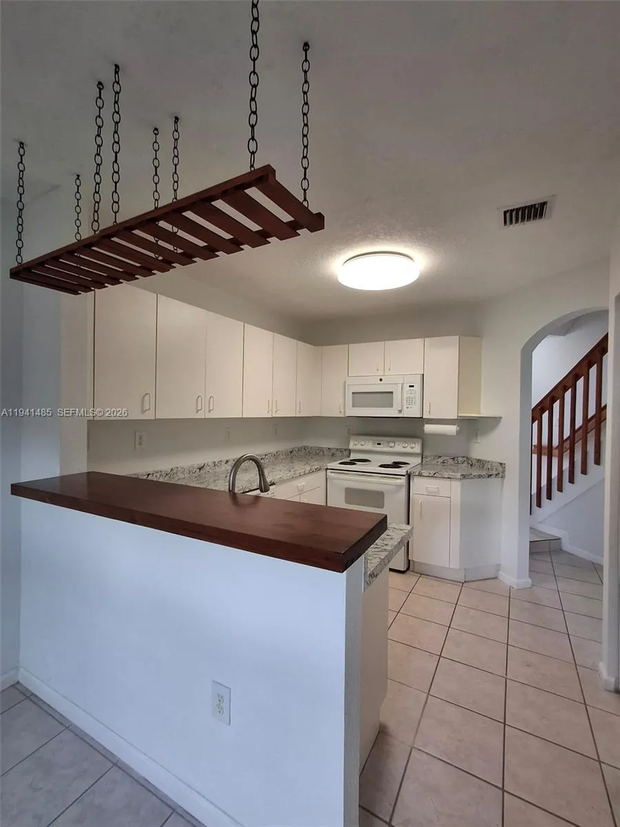 14385 Sw 120th Ct 6-7, Miami, Florida 33186, Miami, Florida 33186, 3 Bedrooms Bedrooms, ,2 BathroomsBathrooms,Residential Lease,For Rent,14385 Sw 120th Ct 6-7, Miami, Florida 33186,A11941485