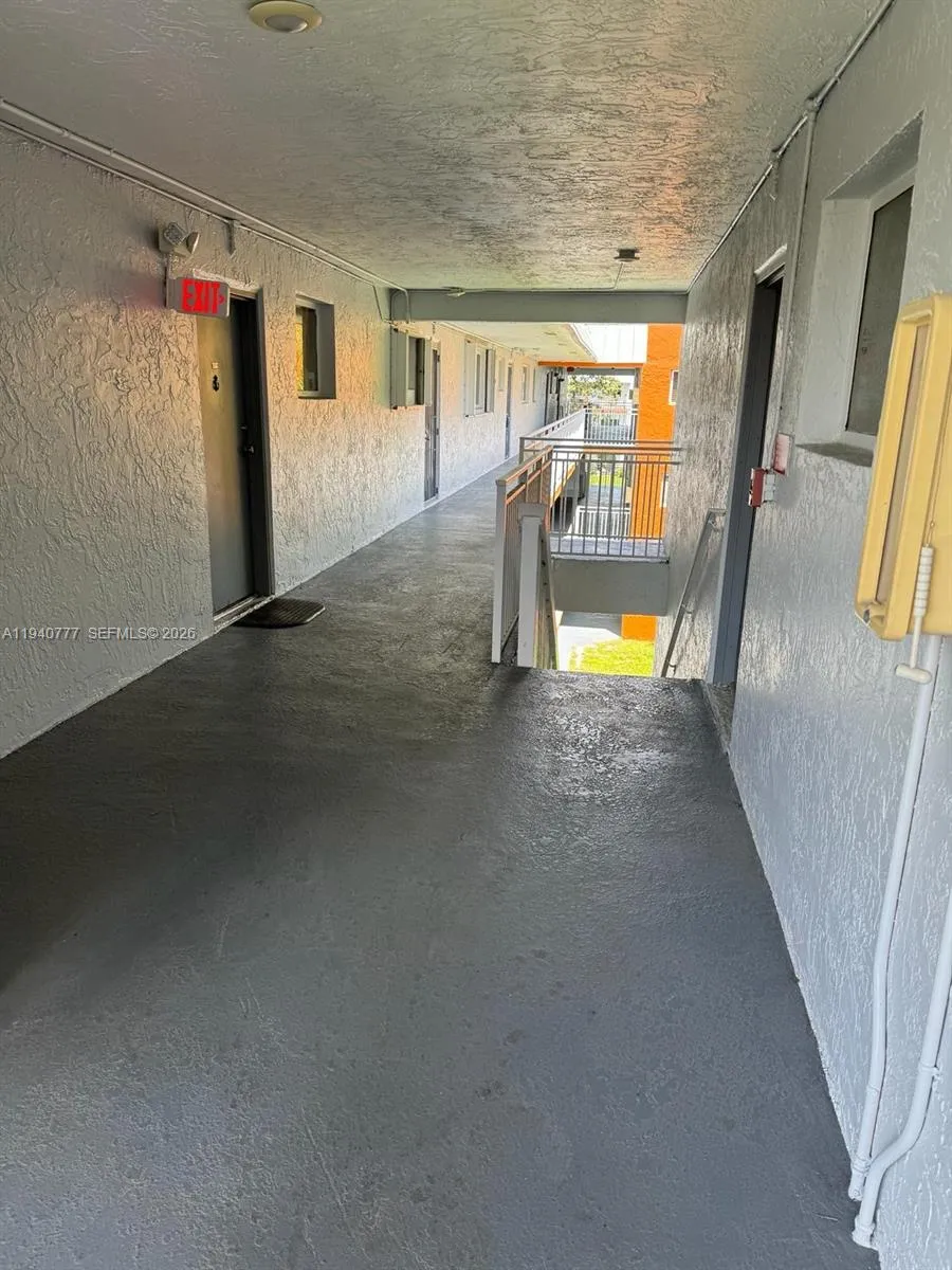 11307 Sw 200th St 310-b, Miami, Florida 33157, Miami, Florida 33157, 2 Bedrooms Bedrooms, ,2 BathroomsBathrooms,Residential Lease,For Rent,11307 Sw 200th St 310-b, Miami, Florida 33157,A11940777
