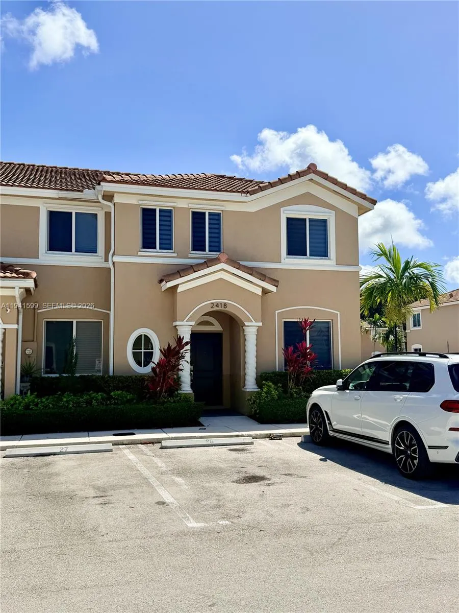 2418 Se 10th Ct, Homestead, Florida 33035, Homestead, Florida 33035, 4 Bedrooms Bedrooms, ,3 BathroomsBathrooms,Residential Lease,For Rent,2418 Se 10th Ct, Homestead, Florida 33035,A11941599