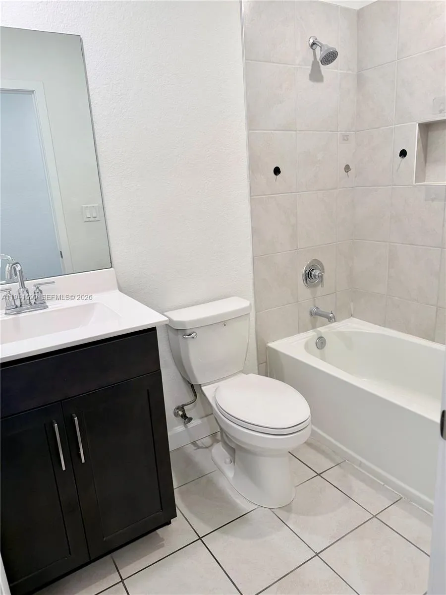 2418 Se 10th Ct, Homestead, Florida 33035, Homestead, Florida 33035, 4 Bedrooms Bedrooms, ,3 BathroomsBathrooms,Residential Lease,For Rent,2418 Se 10th Ct, Homestead, Florida 33035,A11941599