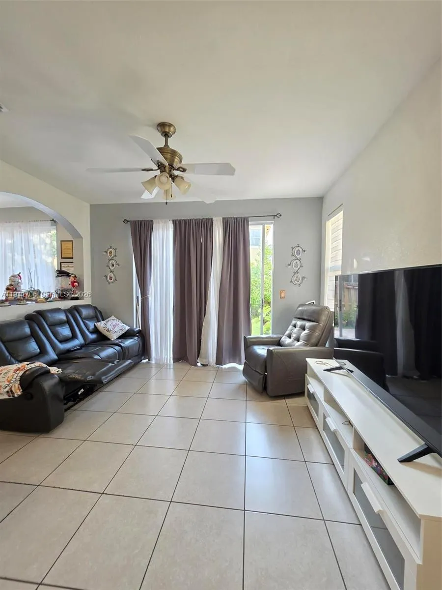 11702 Sw 137th Pl, Miami, Florida 33186, Miami, Florida 33186, 3 Bedrooms Bedrooms, ,2 BathroomsBathrooms,Residential,For Sale,11702 Sw 137th Pl, Miami, Florida 33186,A11941706