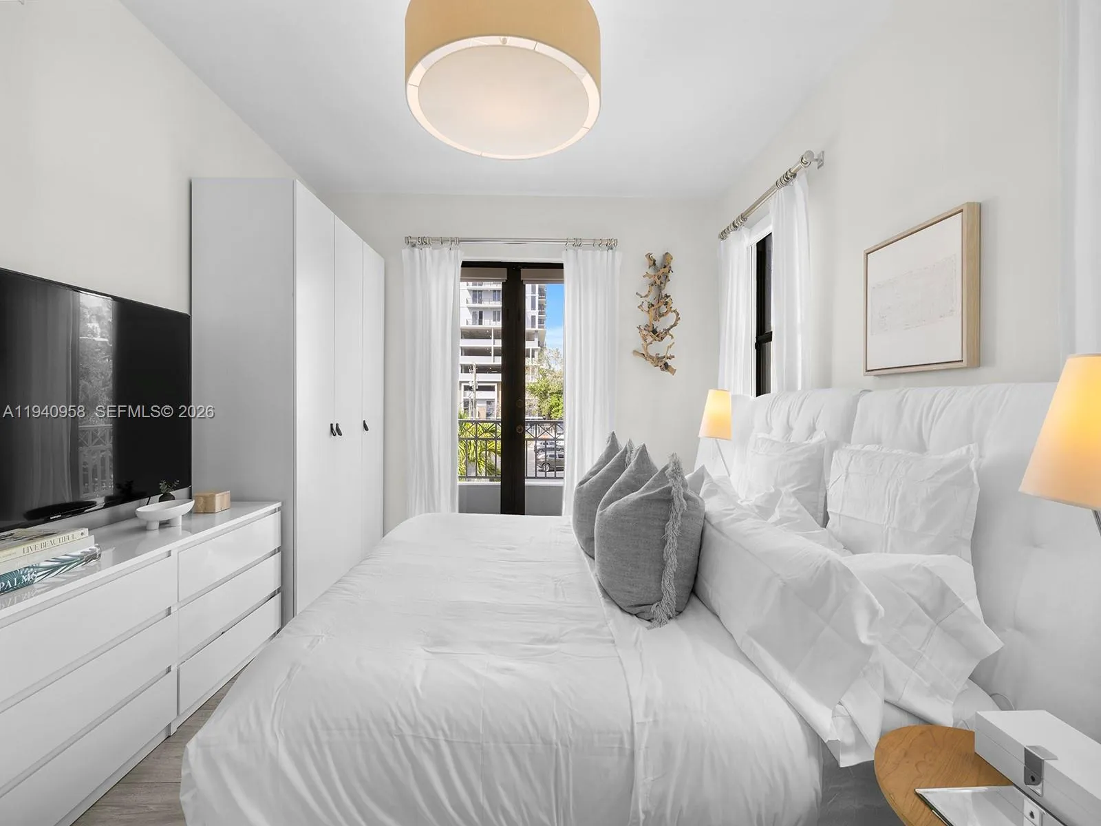 5864 Sw 74th Ter G, South Miami, Florida 33143, South Miami, Florida 33143, 3 Bedrooms Bedrooms, ,2 BathroomsBathrooms,Residential,For Sale,5864 Sw 74th Ter G, South Miami, Florida 33143,A11940958