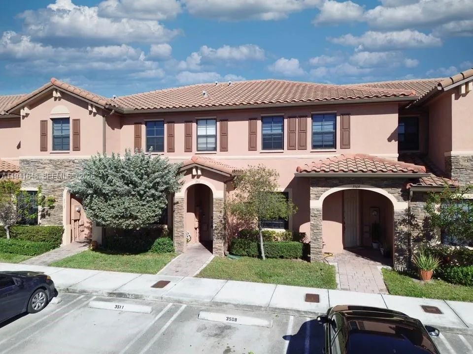 3511 W 89th Pl 3511, Hialeah, Florida 33018, Hialeah, Florida 33018, 2 Bedrooms Bedrooms, ,2 BathroomsBathrooms,Residential Lease,For Rent,3511 W 89th Pl 3511, Hialeah, Florida 33018,A11941648