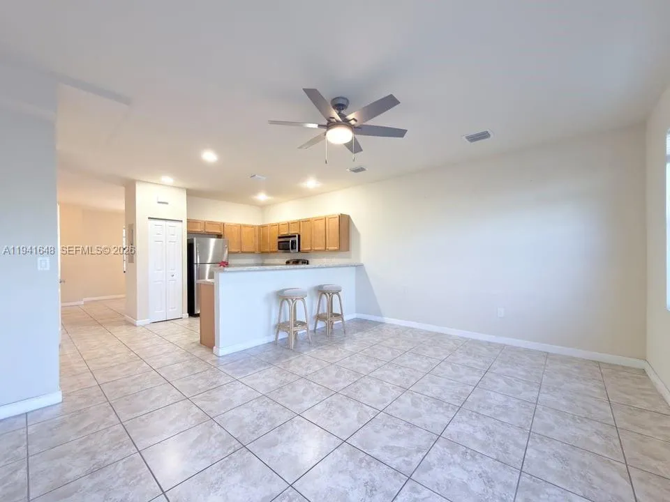 3511 W 89th Pl 3511, Hialeah, Florida 33018, Hialeah, Florida 33018, 2 Bedrooms Bedrooms, ,2 BathroomsBathrooms,Residential Lease,For Rent,3511 W 89th Pl 3511, Hialeah, Florida 33018,A11941648
