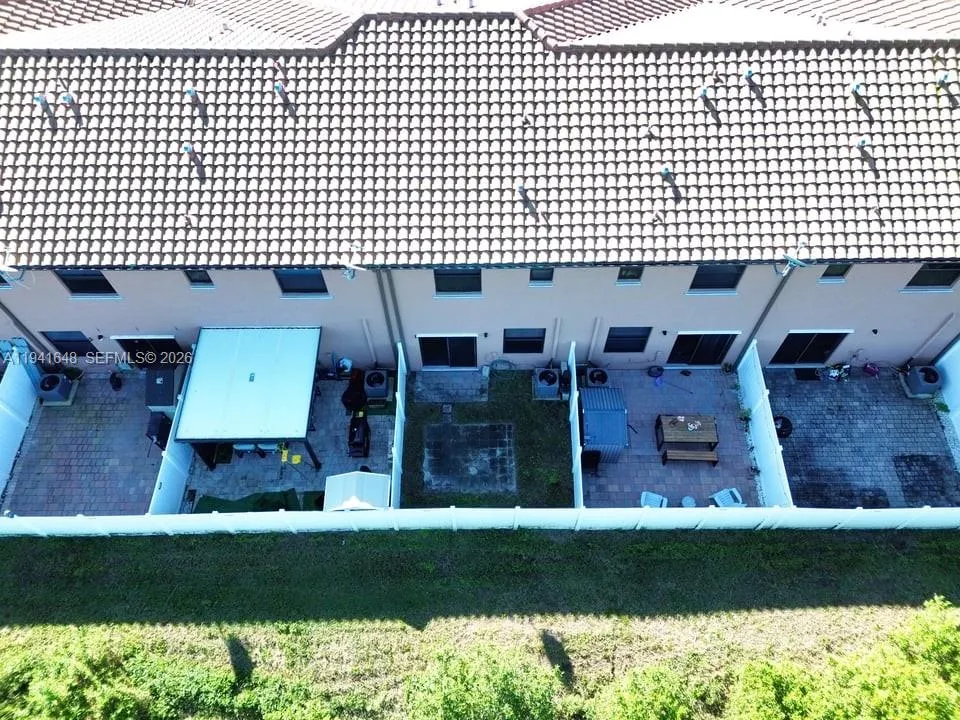 3511 W 89th Pl 3511, Hialeah, Florida 33018, Hialeah, Florida 33018, 2 Bedrooms Bedrooms, ,2 BathroomsBathrooms,Residential Lease,For Rent,3511 W 89th Pl 3511, Hialeah, Florida 33018,A11941648