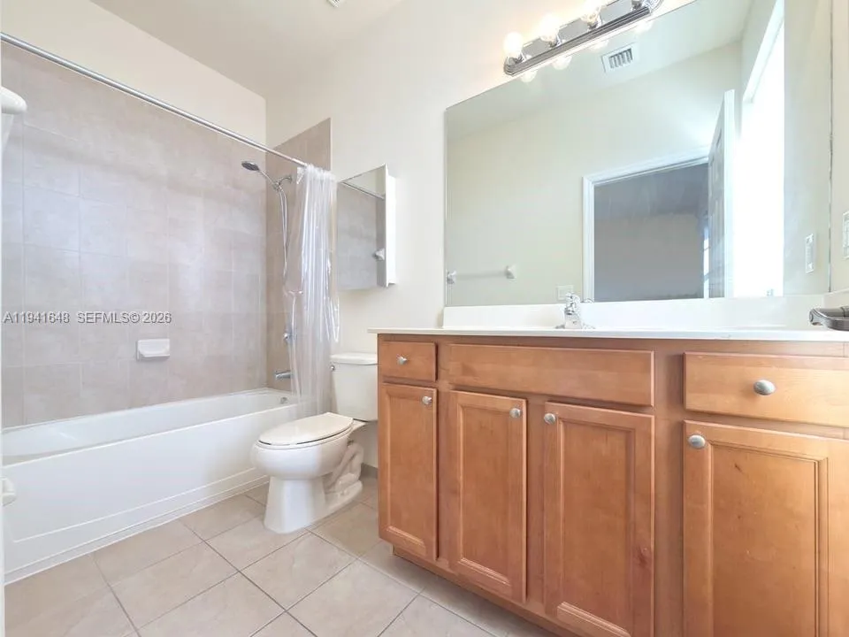3511 W 89th Pl 3511, Hialeah, Florida 33018, Hialeah, Florida 33018, 2 Bedrooms Bedrooms, ,2 BathroomsBathrooms,Residential Lease,For Rent,3511 W 89th Pl 3511, Hialeah, Florida 33018,A11941648
