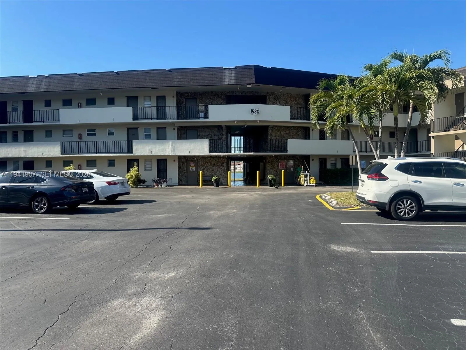 1530 Ne 191st St 205, Miami, Florida 33179, Miami, Florida 33179, 1 Bedroom Bedrooms, ,1 BathroomBathrooms,Residential,For Sale,1530 Ne 191st St 205, Miami, Florida 33179,A11941907