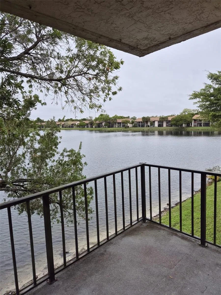 Sunrise, Florida 33351, 2 Bedrooms Bedrooms, ,2 BathroomsBathrooms,Residential,For Sale,A11941910