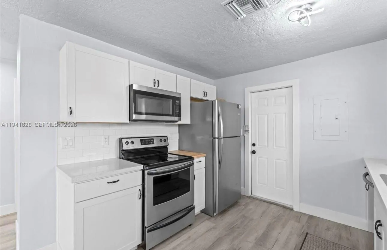 5621 Sw 38th Ct, Davie, Florida 33314, Davie, Florida 33314, 2 Bedrooms Bedrooms, ,1 BathroomBathrooms,Residential,For Sale,5621 Sw 38th Ct, Davie, Florida 33314,A11941626
