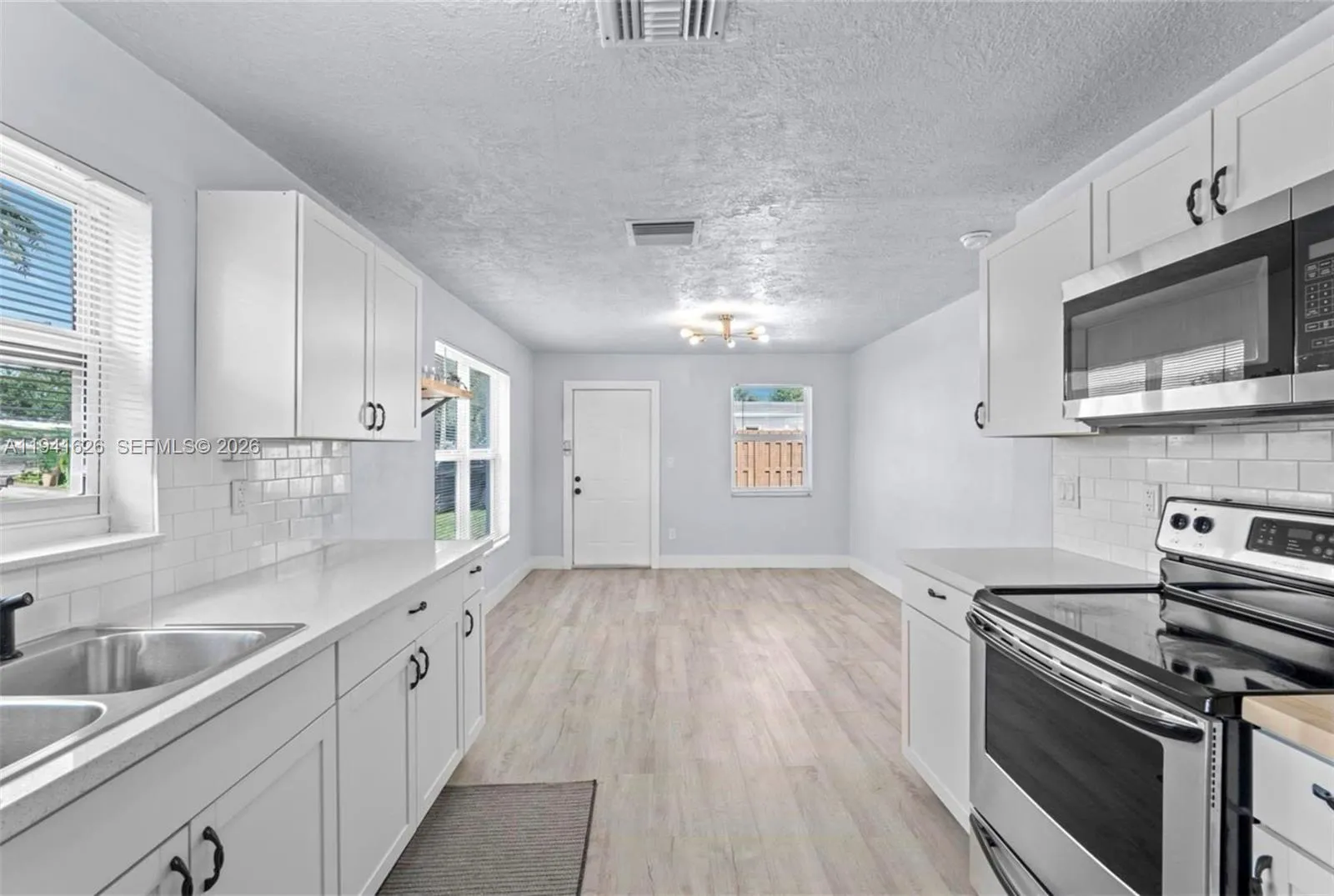 5621 Sw 38th Ct, Davie, Florida 33314, Davie, Florida 33314, 2 Bedrooms Bedrooms, ,1 BathroomBathrooms,Residential,For Sale,5621 Sw 38th Ct, Davie, Florida 33314,A11941626