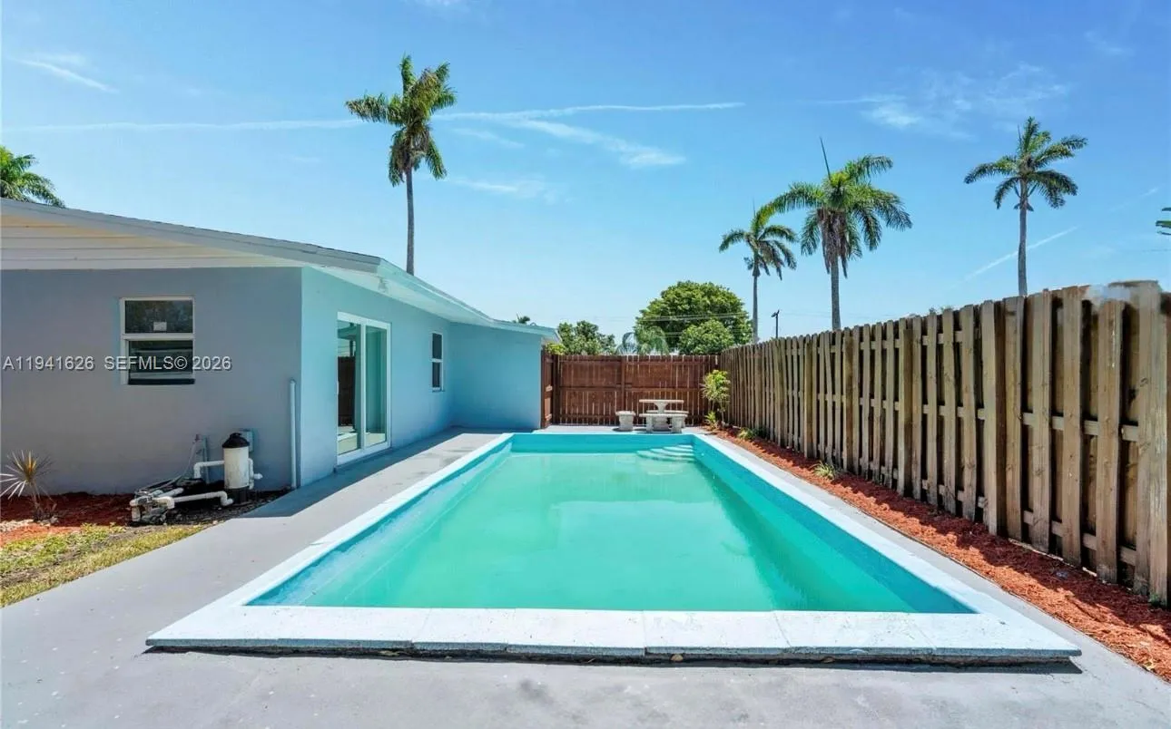 5621 Sw 38th Ct, Davie, Florida 33314, Davie, Florida 33314, 2 Bedrooms Bedrooms, ,1 BathroomBathrooms,Residential,For Sale,5621 Sw 38th Ct, Davie, Florida 33314,A11941626