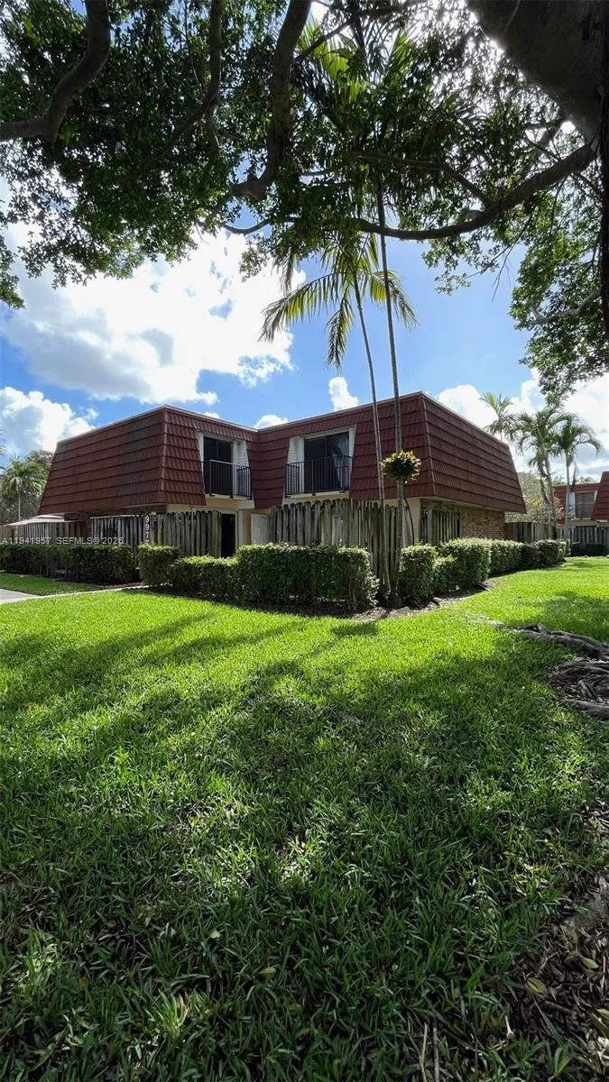 9977 Nw 6th Ct 9977, Plantation, Florida 33324, Plantation, Florida 33324, 2 Bedrooms Bedrooms, ,2 BathroomsBathrooms,Residential,For Sale,9977 Nw 6th Ct 9977, Plantation, Florida 33324,A11941957