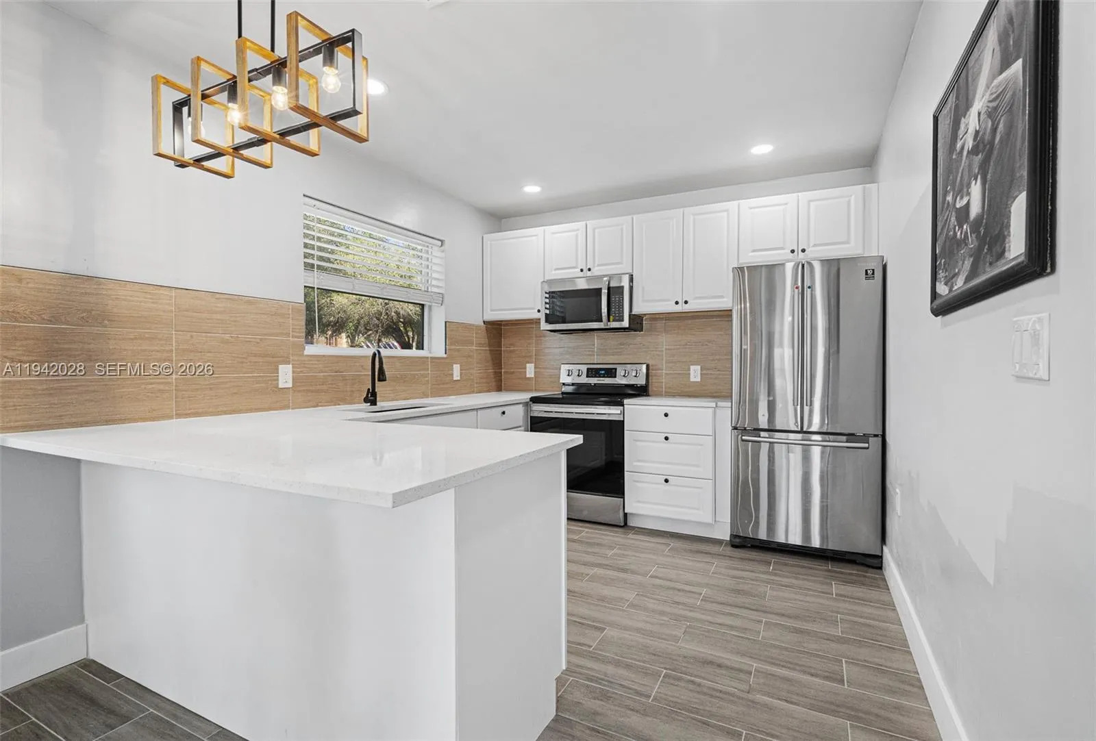 5647 Lincoln St, Hollywood, Florida 33021, Hollywood, Florida 33021, ,Residential Income,For Sale,5647 Lincoln St, Hollywood, Florida 33021,A11942028