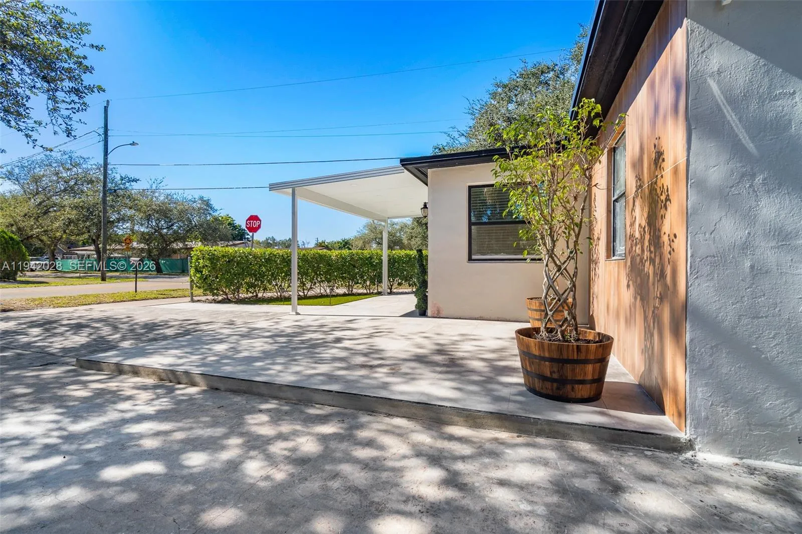5647 Lincoln St, Hollywood, Florida 33021, Hollywood, Florida 33021, ,Residential Income,For Sale,5647 Lincoln St, Hollywood, Florida 33021,A11942028