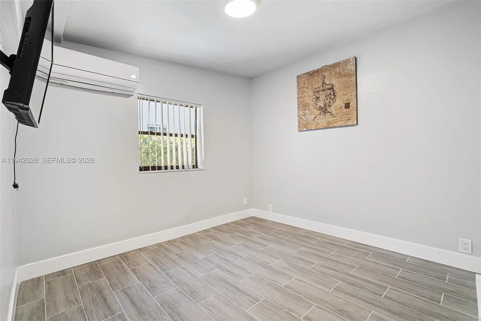 5647 Lincoln St, Hollywood, Florida 33021, Hollywood, Florida 33021, ,Residential Income,For Sale,5647 Lincoln St, Hollywood, Florida 33021,A11942028