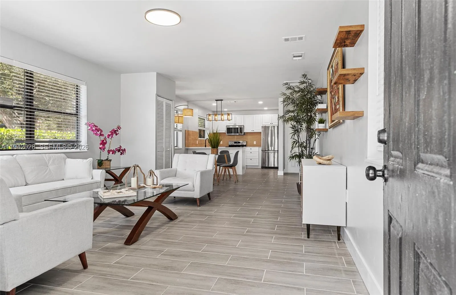 5647 Lincoln St, Hollywood, Florida 33021, Hollywood, Florida 33021, ,Residential Income,For Sale,5647 Lincoln St, Hollywood, Florida 33021,A11942028