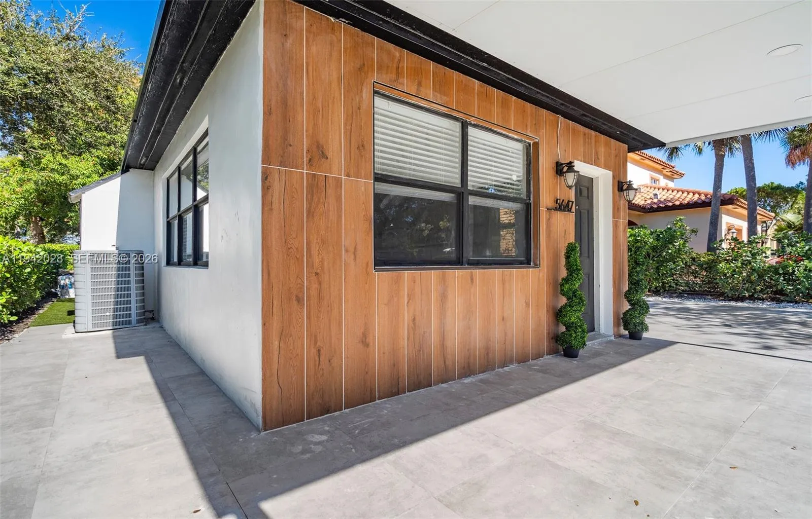 5647 Lincoln St, Hollywood, Florida 33021, Hollywood, Florida 33021, ,Residential Income,For Sale,5647 Lincoln St, Hollywood, Florida 33021,A11942028