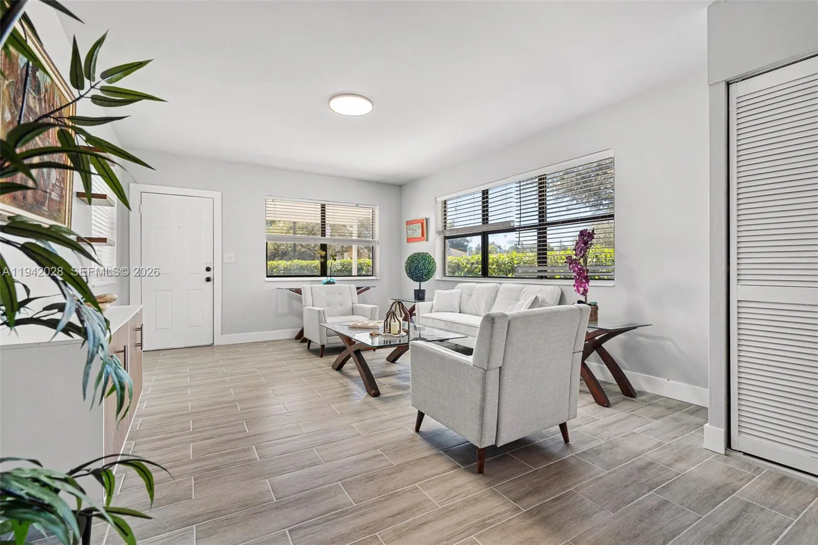 5647 Lincoln St, Hollywood, Florida 33021, Hollywood, Florida 33021, ,Residential Income,For Sale,5647 Lincoln St, Hollywood, Florida 33021,A11942028