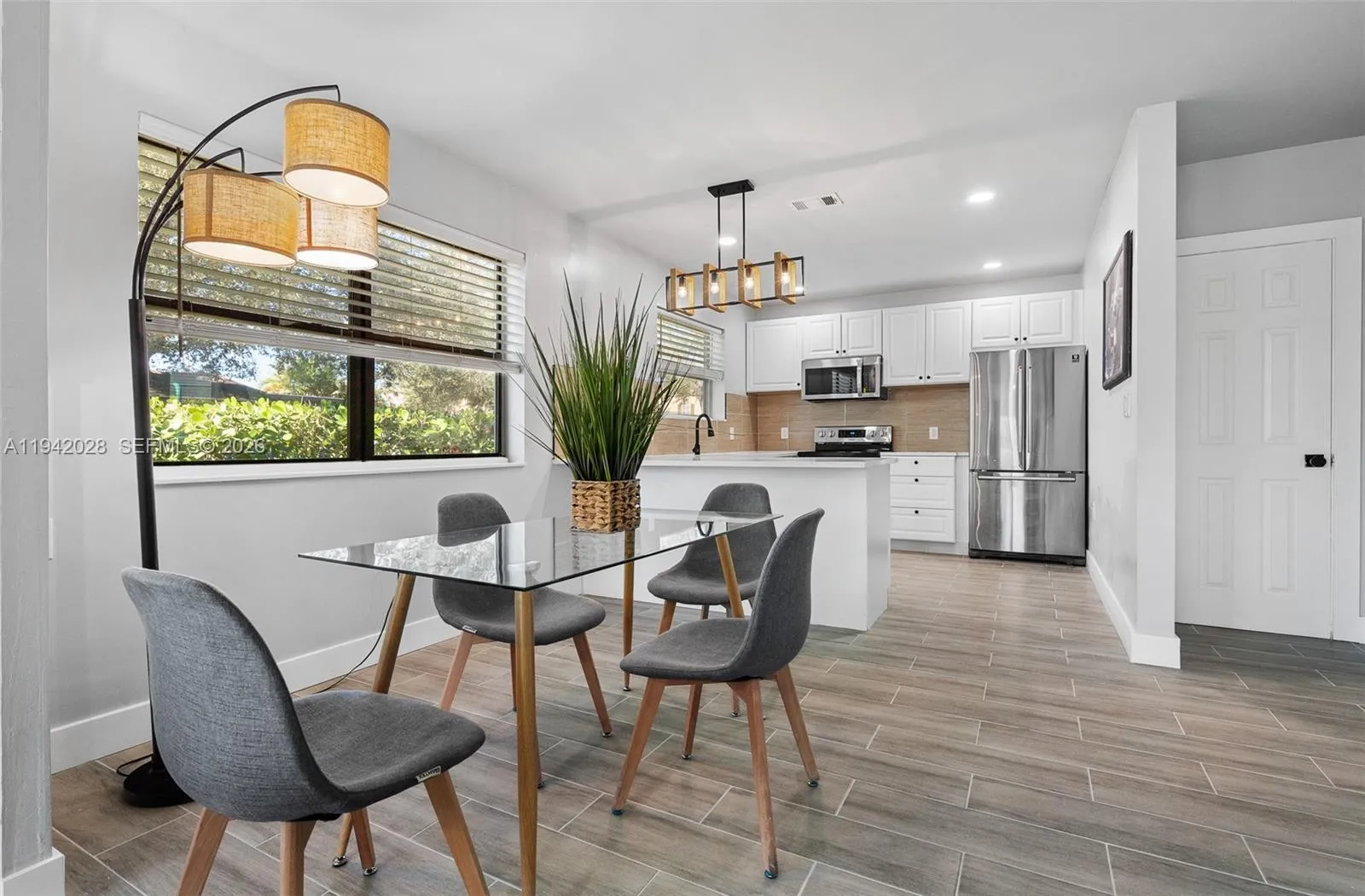 5647 Lincoln St, Hollywood, Florida 33021, Hollywood, Florida 33021, ,Residential Income,For Sale,5647 Lincoln St, Hollywood, Florida 33021,A11942028