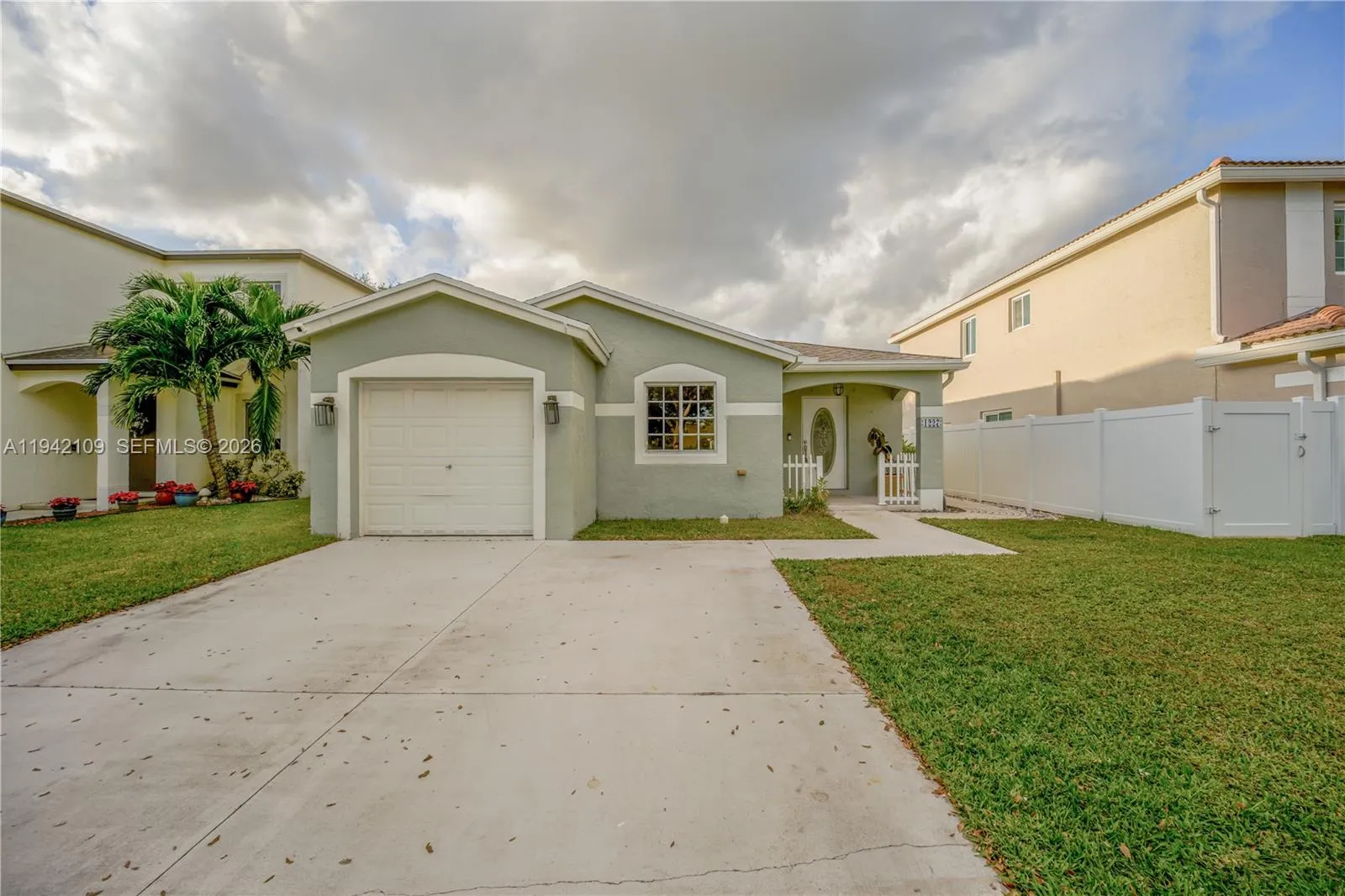 1227 Sw 46th Ter, Deerfield Beach, Florida 33442, Deerfield Beach, Florida 33442, 3 Bedrooms Bedrooms, ,2 BathroomsBathrooms,Residential,For Sale,1227 Sw 46th Ter, Deerfield Beach, Florida 33442,A11942109