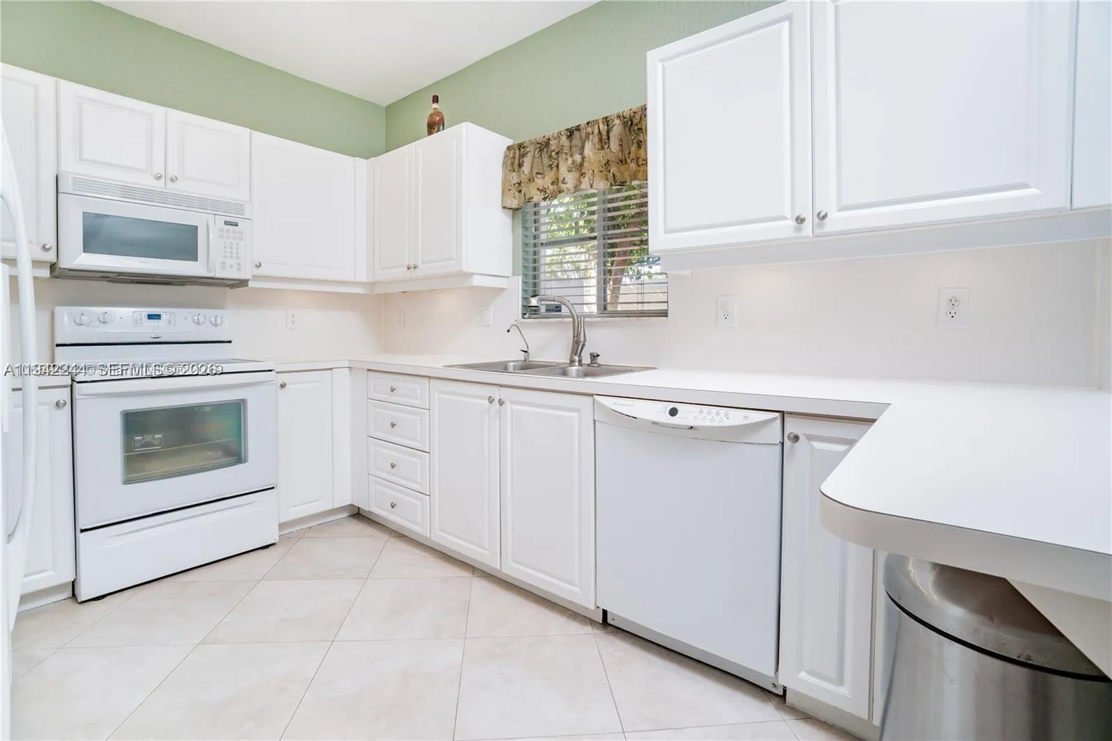 11425 Nw 34th Pl, Sunrise, Florida 33323, Sunrise, Florida 33323, 3 Bedrooms Bedrooms, ,2 BathroomsBathrooms,Residential,For Sale,11425 Nw 34th Pl, Sunrise, Florida 33323,A11942244