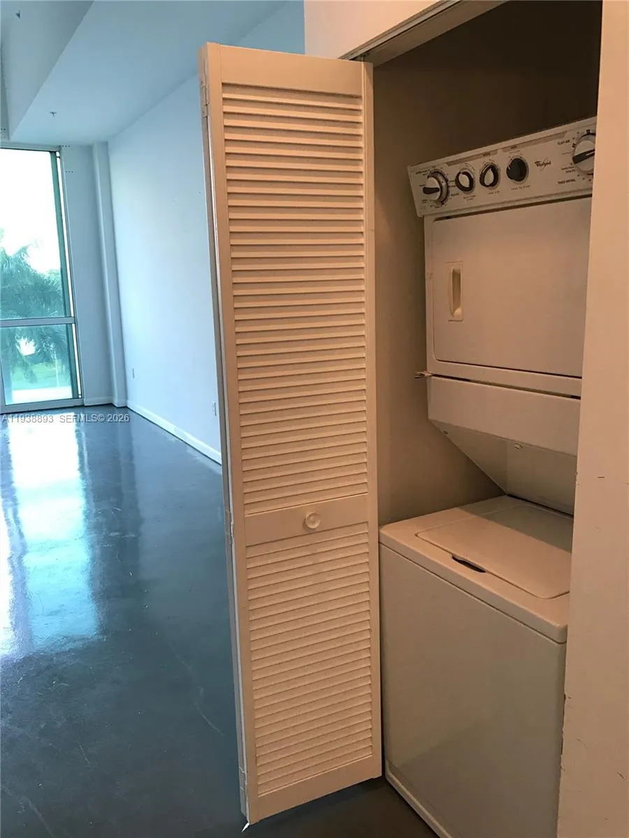 253 Ne 2nd St 333, Miami, Florida 33132, Miami, Florida 33132, ,1 BathroomBathrooms,Residential Lease,For Rent,253 Ne 2nd St 333, Miami, Florida 33132,A11938893