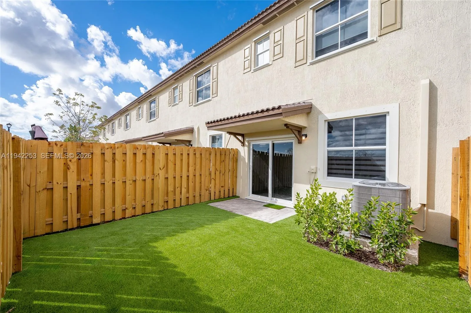 2747 Se 26th Rd 2747, Homestead, Florida 33035, Homestead, Florida 33035, 3 Bedrooms Bedrooms, ,2 BathroomsBathrooms,Residential Lease,For Rent,2747 Se 26th Rd 2747, Homestead, Florida 33035,A11942253