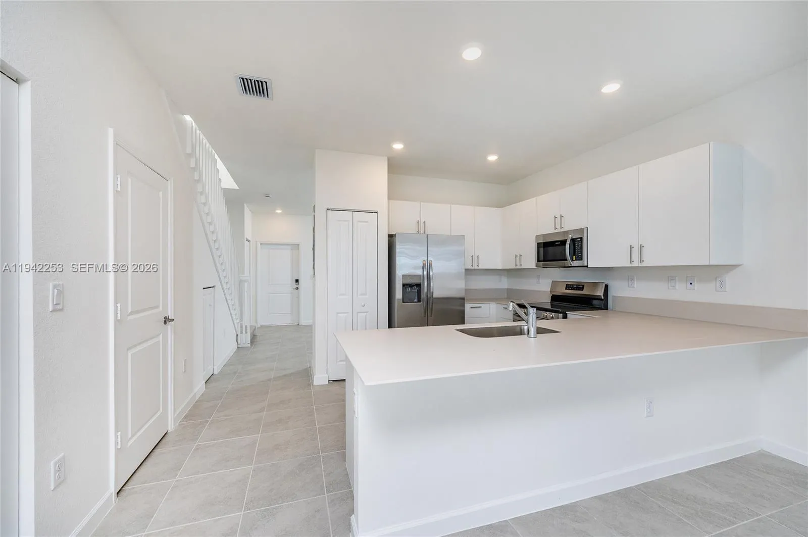 2747 Se 26th Rd 2747, Homestead, Florida 33035, Homestead, Florida 33035, 3 Bedrooms Bedrooms, ,2 BathroomsBathrooms,Residential Lease,For Rent,2747 Se 26th Rd 2747, Homestead, Florida 33035,A11942253