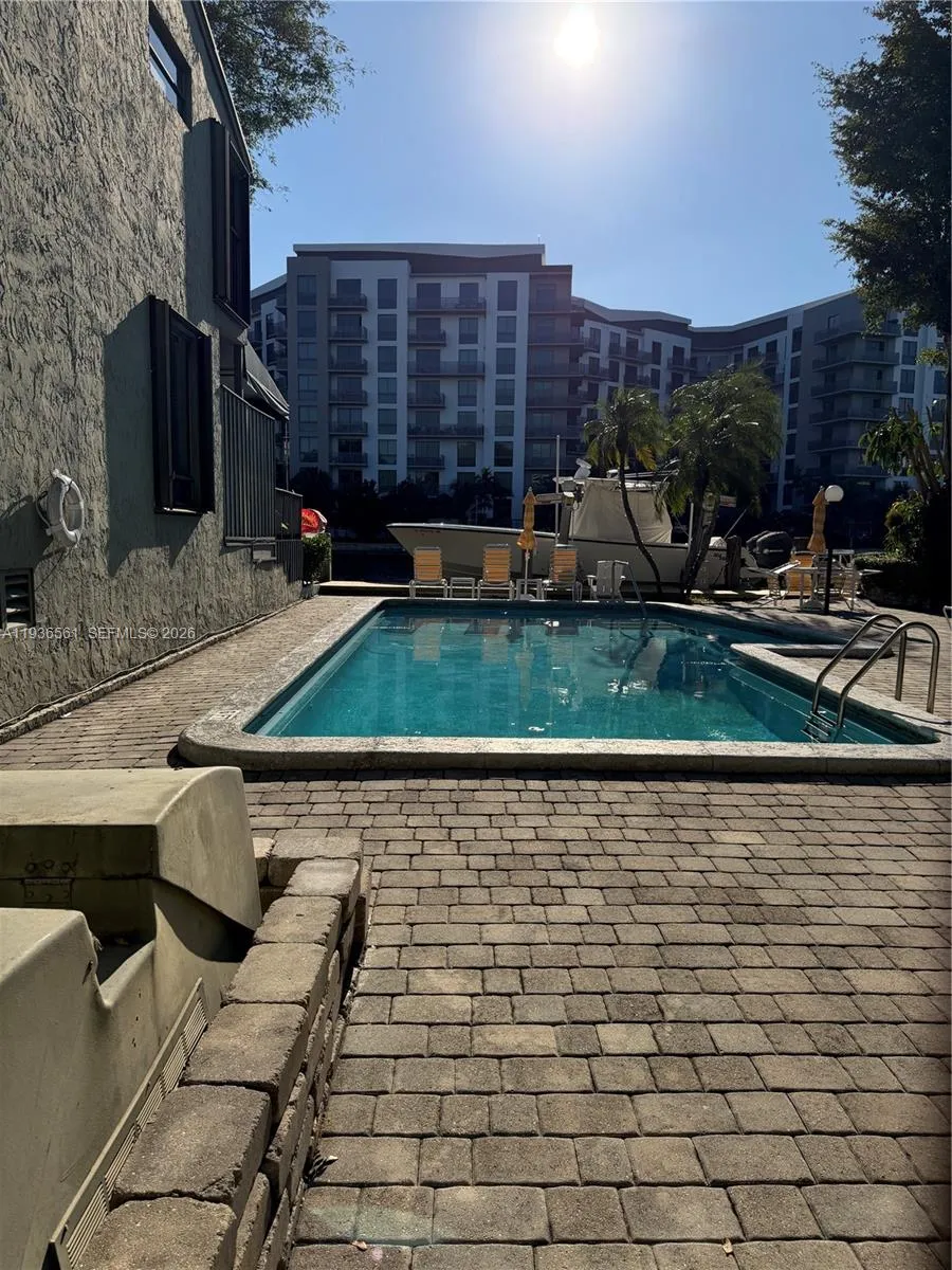 1000 Nw N River Dr 20, Miami, Florida 33136, Miami, Florida 33136, 2 Bedrooms Bedrooms, ,2 BathroomsBathrooms,Residential,For Sale,1000 Nw N River Dr 20, Miami, Florida 33136,A11936561