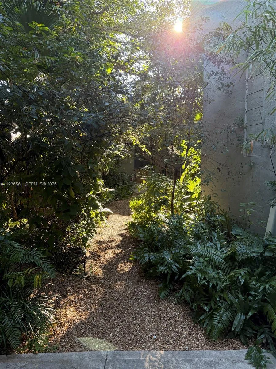 1000 Nw N River Dr 20, Miami, Florida 33136, Miami, Florida 33136, 2 Bedrooms Bedrooms, ,2 BathroomsBathrooms,Residential,For Sale,1000 Nw N River Dr 20, Miami, Florida 33136,A11936561